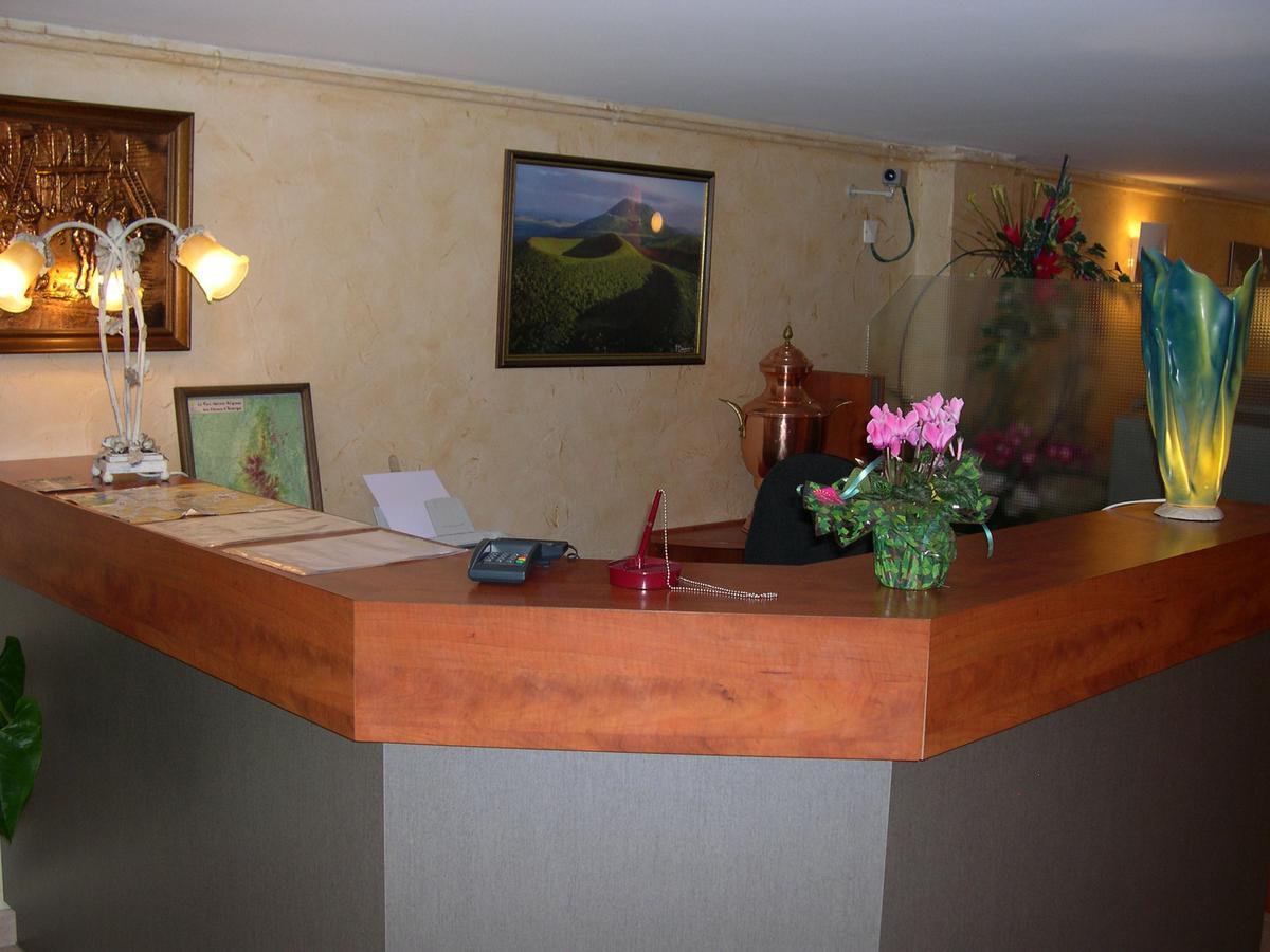 L'Ostalou Hotel อีซัวร์ ภายนอก รูปภาพ